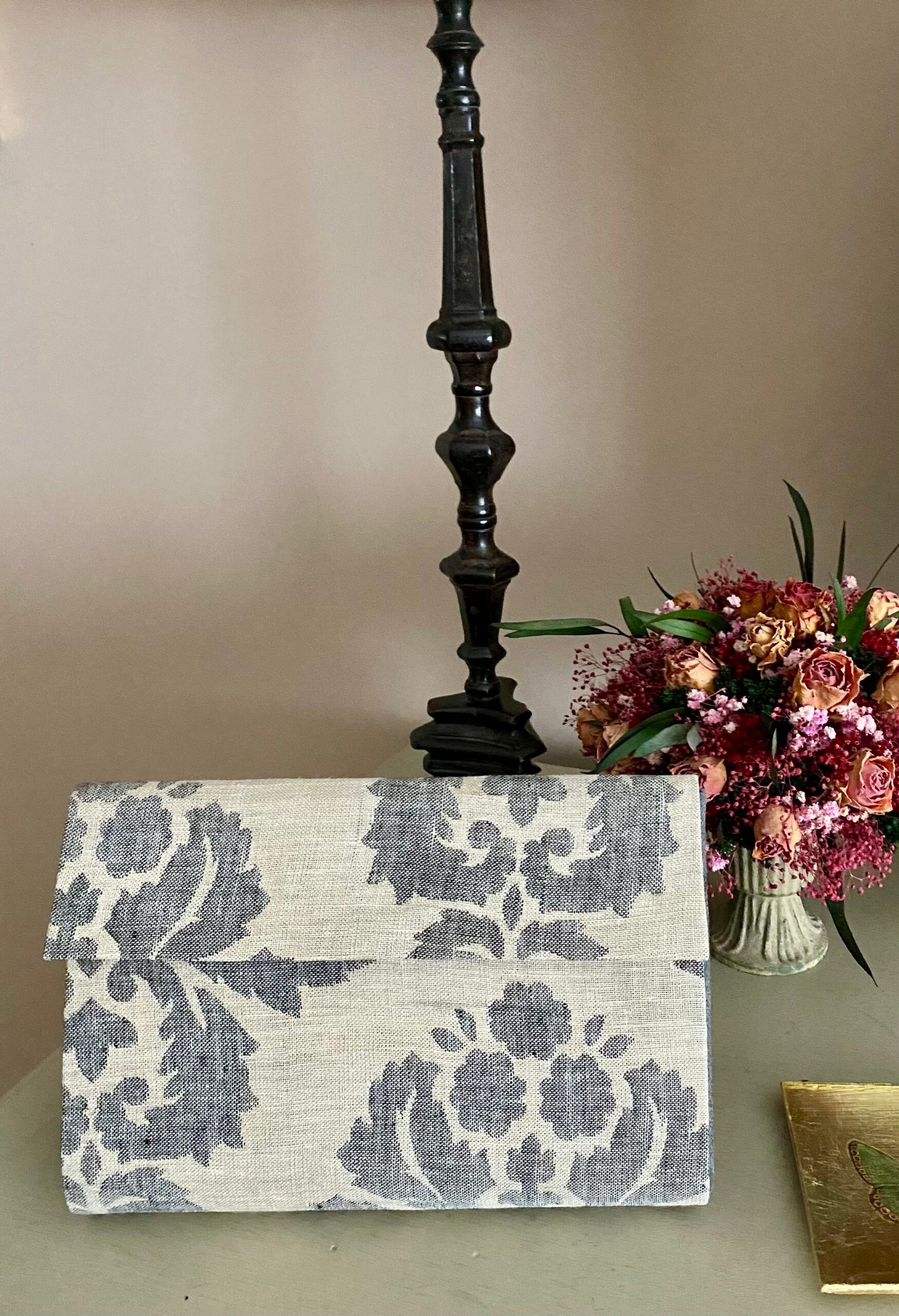 Bolso de tela damasco gris