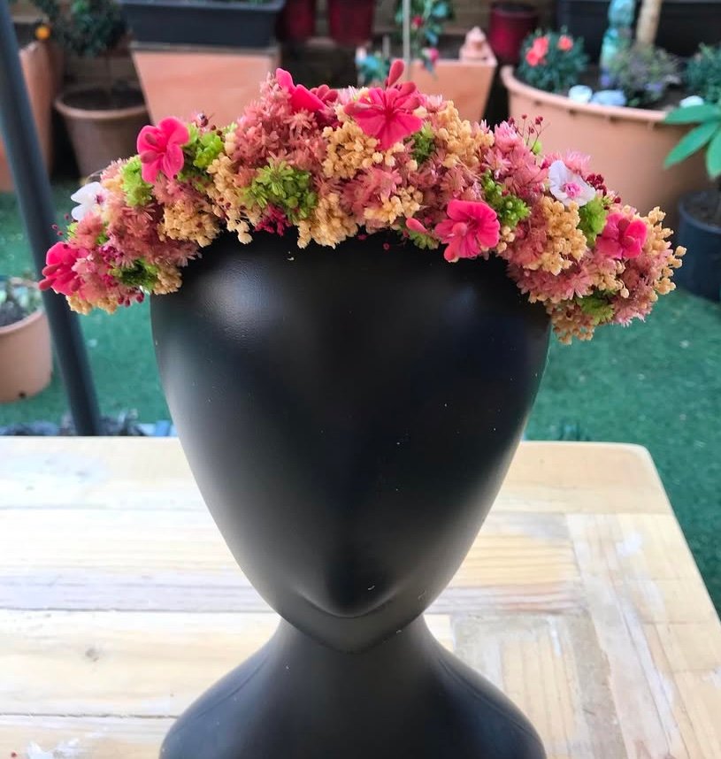 Corona de comunión en tonos suaves