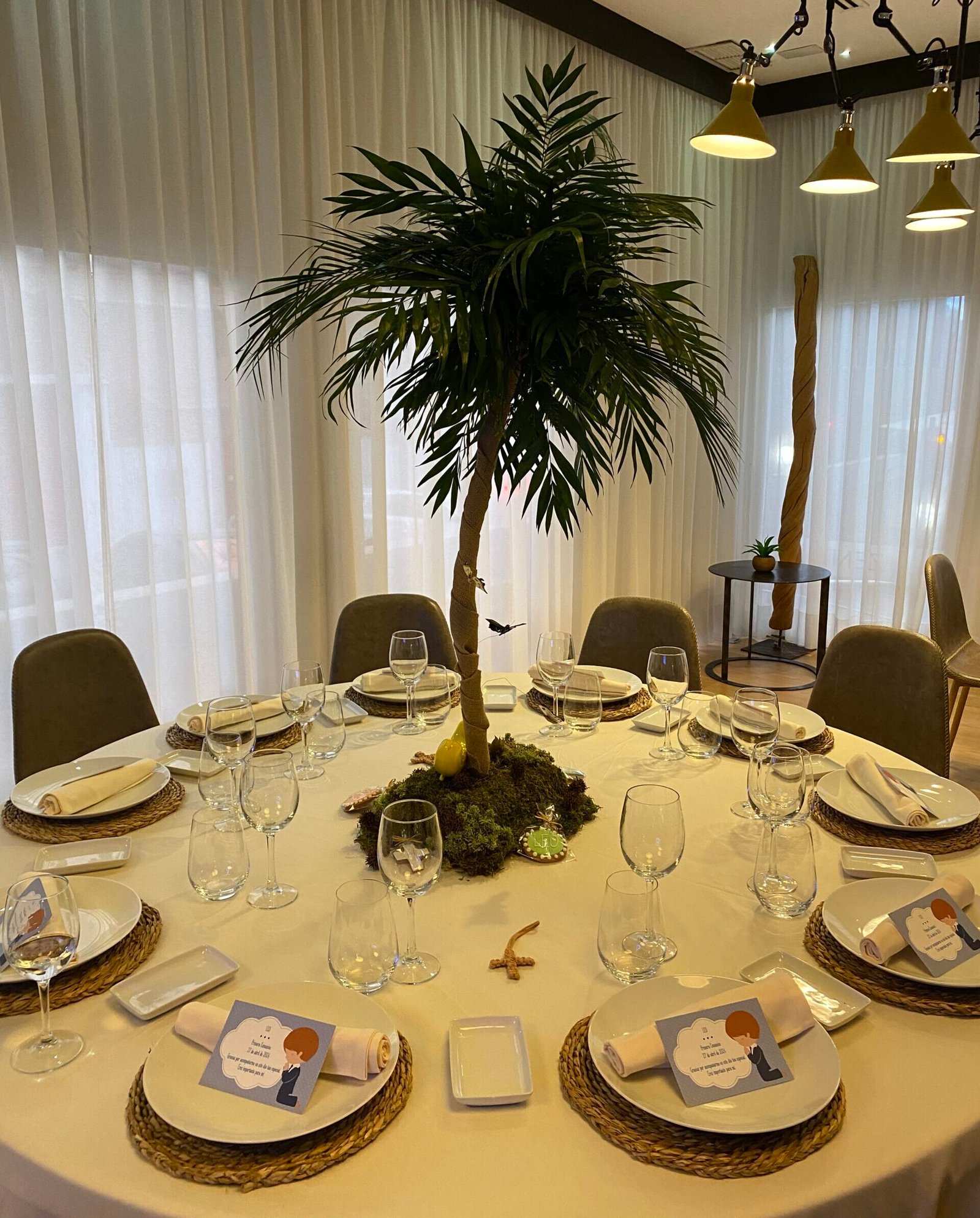 Decoración floral para comuniones y bautizos 2